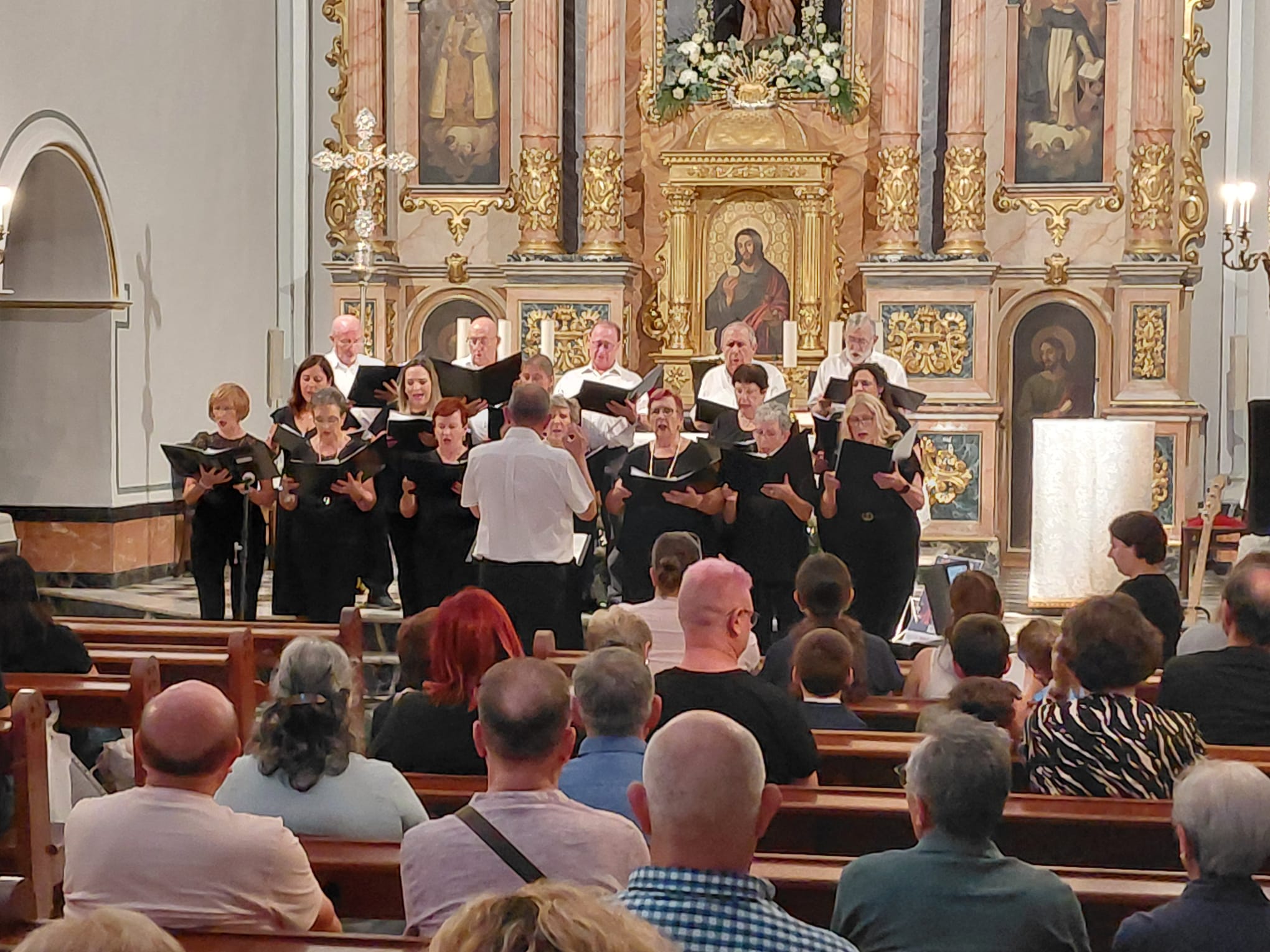 VEUS DE CORS RESONAREN A L'ESGLÉSIA DE GATA I L'ESGLÉSIA DE MORAIRA. XXII Campanya Intercanvi Musical, Coral Teuladina i Cor CodaGospel