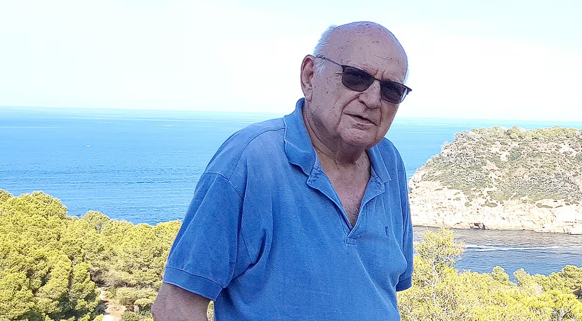 EL SEGON DIA DE NOVEMBRE VA MORIR MIGUEL SIGNES MENGUAL, FILL DE GATERS I AUTOR DE LA GENERACIÓ DELS 50. Vivia a Salamanca i estieujava al pis de Gata