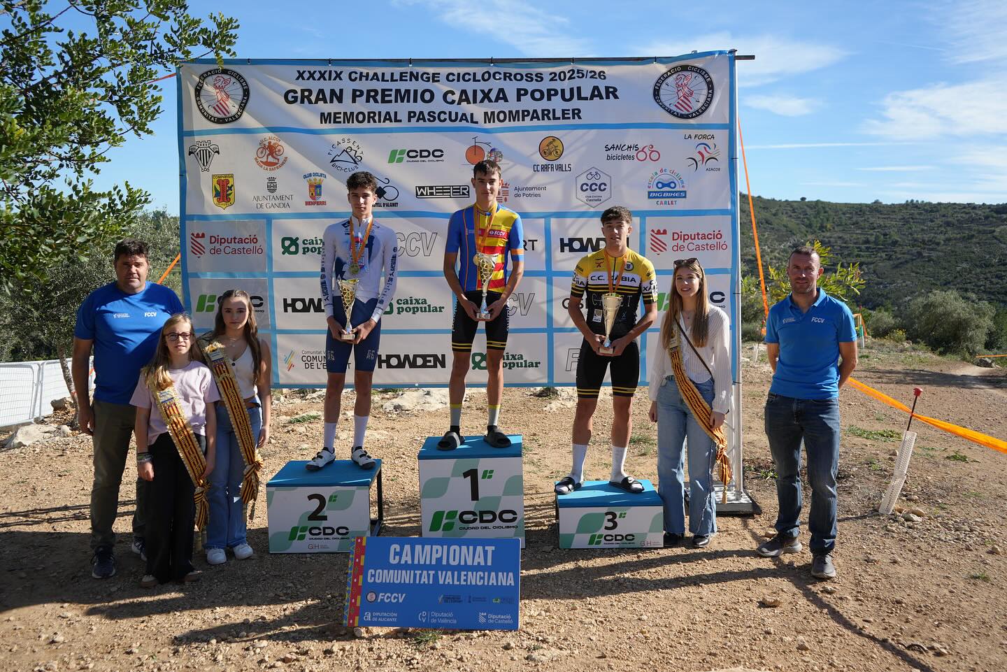 EL JOVE CICLISTA GATER JUNIOR MARC MONCHO SIGNES (CC XÀBIA), CAMPIÓ AUTONÒMIC DE CICLOCROSS PER TERCER ANY CONSECUTIU. Seleccionat per la C.V. per a la Copa Espanya