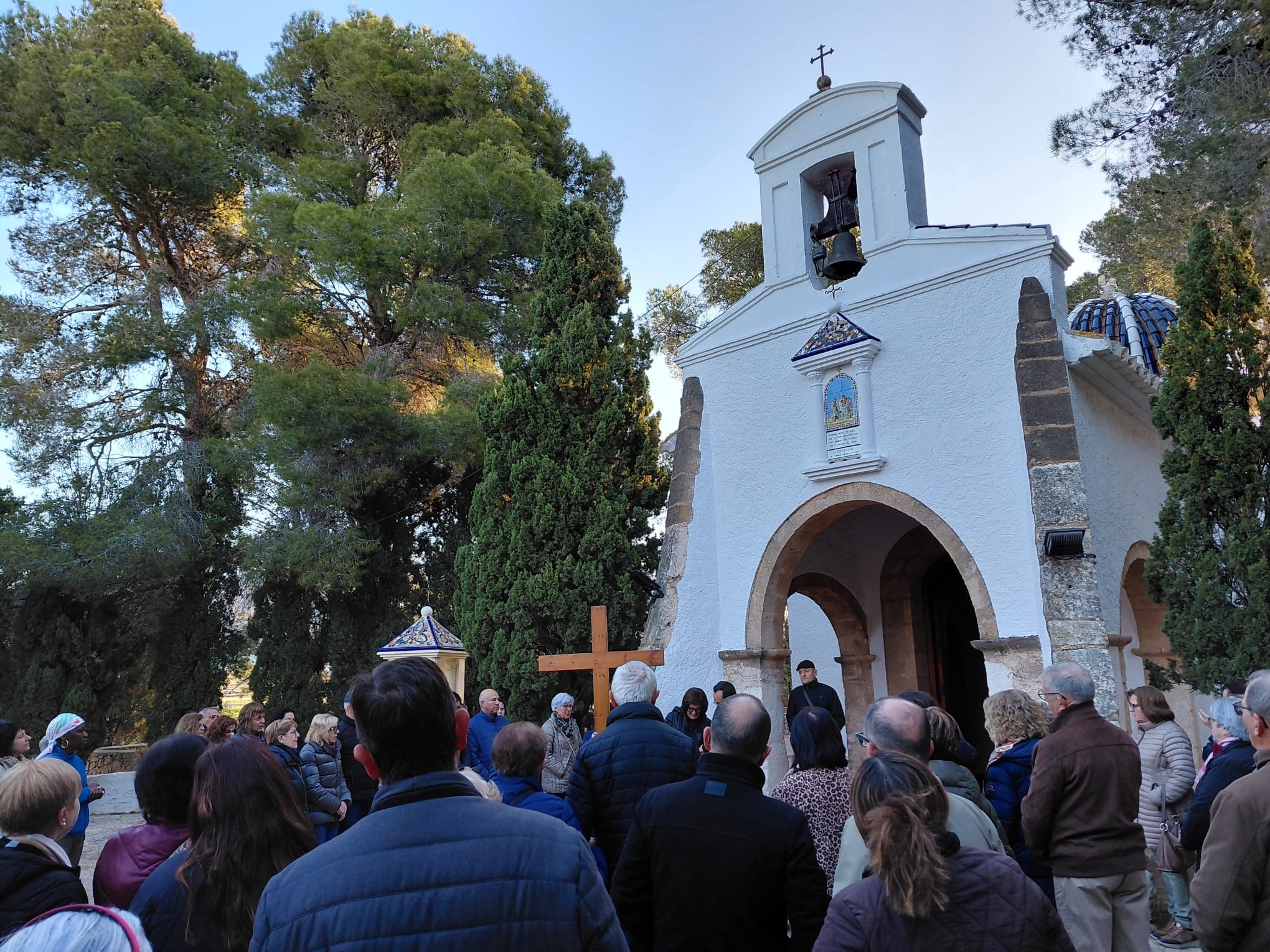 EL VIA CRUCIS AL CALVARI OBRI EL SEGON DIA DEL TRÍDUO A GATA. LA PROCESSÓ TINDRÀ NOU ITINERARI PER LES OBRES DEL CARRER LA BASSA