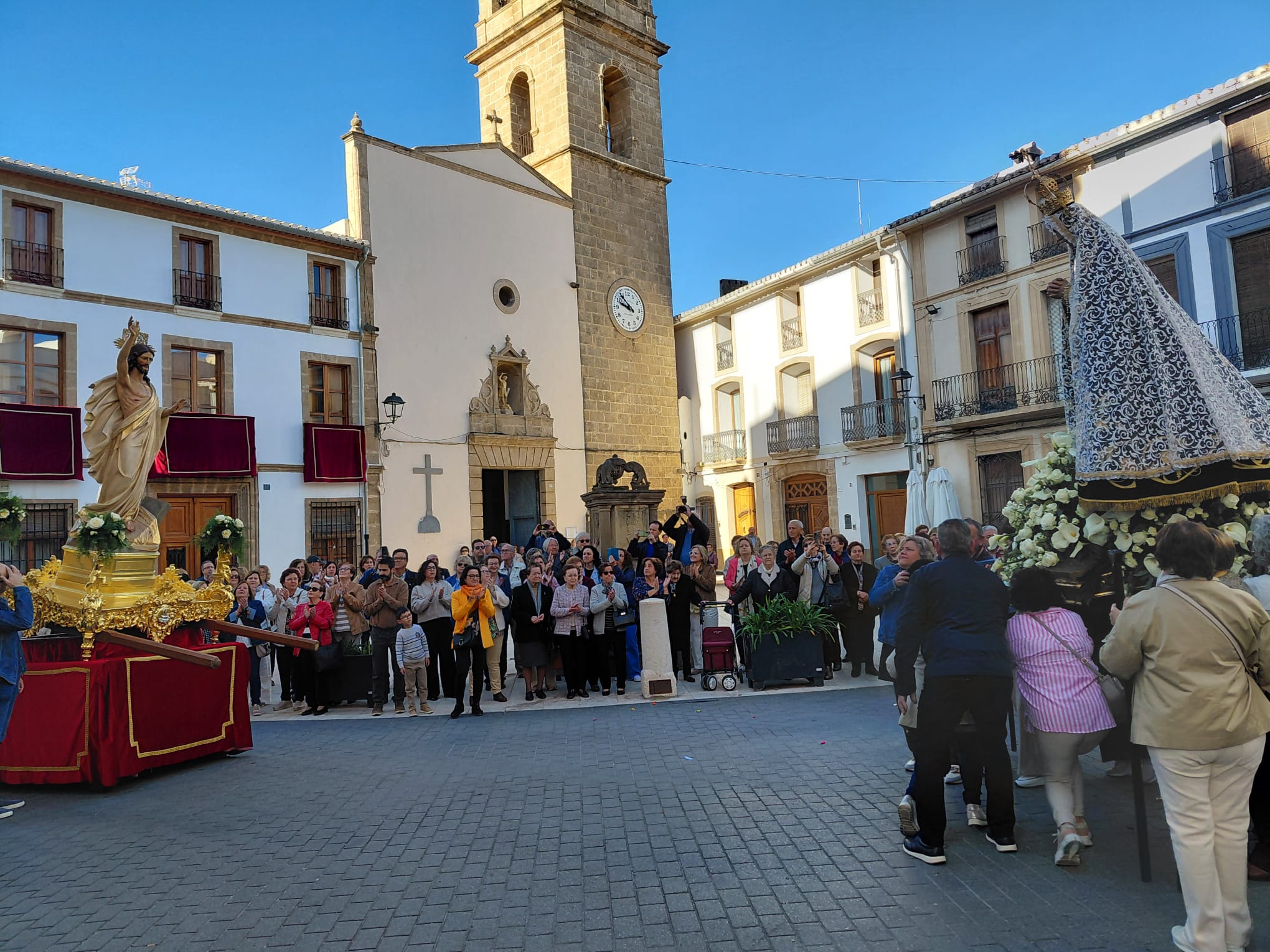 L'ENCONTRE PASQUAL MARCA L'INICI DELS DIES DE FESTA I TRADICIONS A GATA