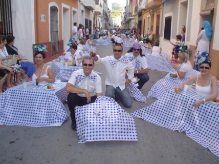 CRÒNICA FESTERA: Tercer dia de festes: CARROSSES ( III )