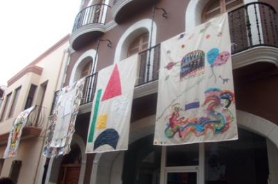 MIRADES URBANES: Art al vent fins 4 de setembre