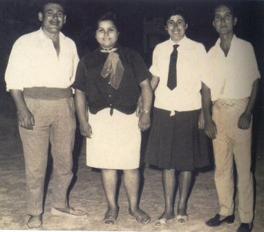 FOTOGRAFIES ANTIGUES (Gata en el record) -537, la d'ahir dia 3-