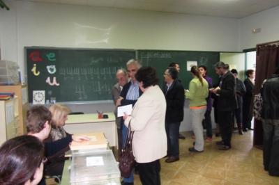 EL VOT GATER A LES 18 HORES: 67,12 % ( 70,28% - 2008 )