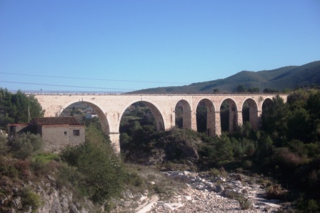 ¿SABIEU? que el viaducte de Gata és el més llarg fet d'obra al recorregut Dénia-Alacant
