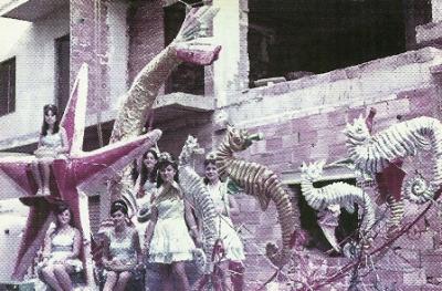 FOTOGRAFIES ANTIGUES (Gata en el record) -814, la del dia 6, divendres-