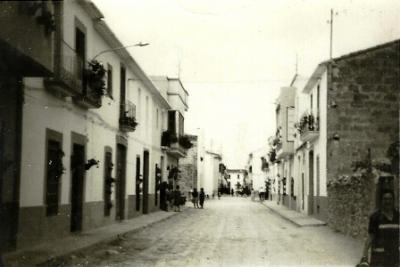 FOTOGRAFIES ANTIGUES (Gata en el record) -820, la del dia 12-