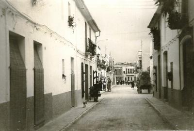 FOTOGRAFIES ANTIGUES (Gata en el record) -821, la del dia 13, despúsahir-