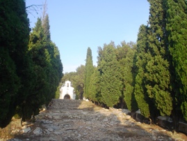 HUI COMENÇA LA NOVENA: primer dia, ermita