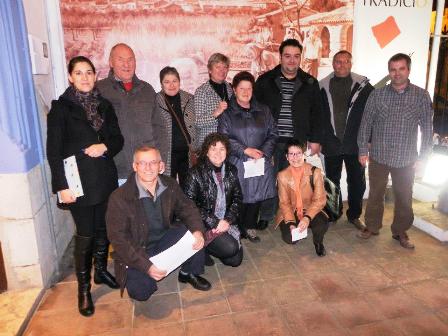 JURAT DEL CONCURS D'APARADORS DE GATA ADORNANT ELS NADALS