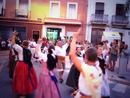 IMATGES DE FESTA: Les últimes dansaes al caliu d'Art al Vent 2013