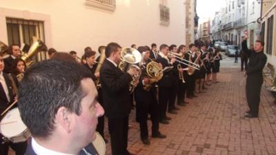 QUINZE EMPRESES I ENTITATS COMERCIALS COPATROCINARAN LA BANDA UNIÓ MUSICAL DE GATA