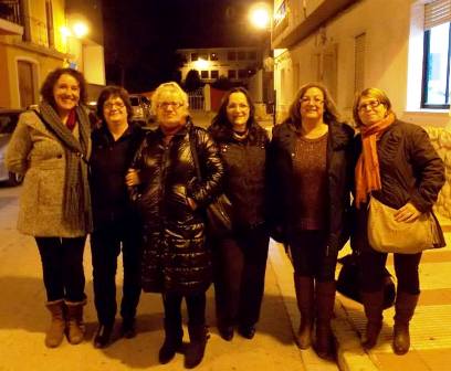 IMATGES CURIOSES: elles estan darrere