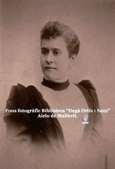 FOTOGRAFIES ANTIGUES (Gata en el record) ESPECIAL DIA DE LA DONA -1.421, la d'ahir 8/3-