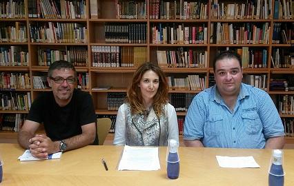 PRESENTEN A LA BIBLIOTECA EL LLIBRE D'EMPAR FERRER