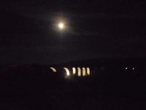 IMATGES CURIOSES: Gata, el pont il·luminat i la superlluna