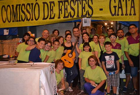 MIREIA MARÍN, GUANYADORA DE LA GUITARRA BROSS QUE RIFAVA LA COMISSIÓ DE FESTES A LA FIRA