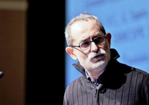 SATISFACCIÓ A LAJUNTAMENT PER POSAR-LI EL NOM DE LINSTITUT A TÍTOL PÒSTUM A VICENT CASELLES COSTA