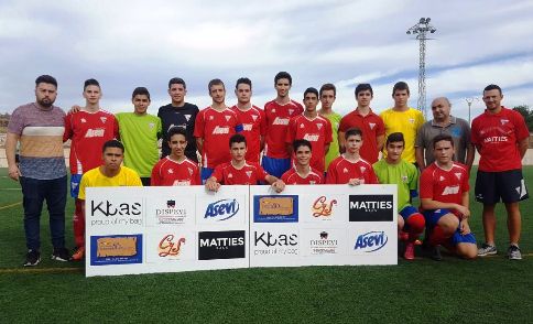 ELS JUVENILS I MAJORS DEL GORGOS GOLEGEN A DOMICILI (0-3 i 1-4)