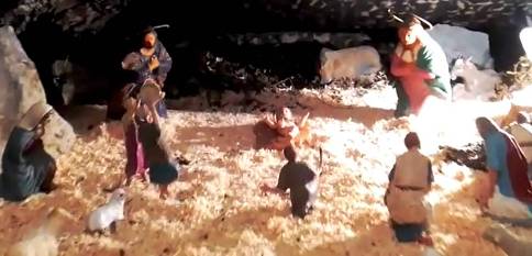 HUI ÉS NADAL. 25 DE DESEMBRE. RECORDEM VELLS COSTUMS: estrenes, putxero
