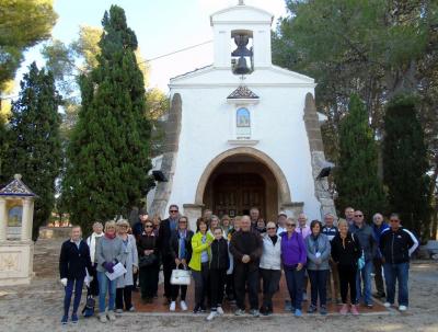 UNS 40 VEÏNS DE GATA RESIDENCIAL CONEIXEN ASPECTES HISTÒRICS DEL POBLE I VISITEN LERMITA