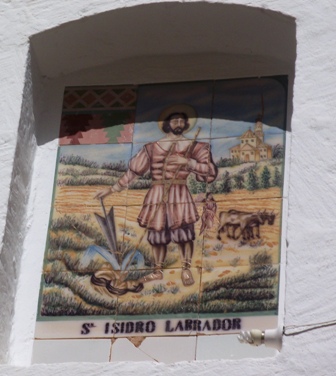 HUI DIA 15 ÉS SANT ISIDRE LLAURADOR. A GATA TENIM LA IMATGE