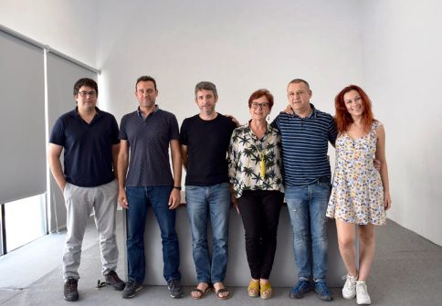 GATA, LEGISLATURA 2019-2023: COMPROMÍS I PSOE SIGNEN EL PACTE DE LARRAVAL. SERÀ ALCALDE JOSEP FRANCESC SIGNES COSTA (COMPROMÍS) I PRIMER TINENT ALCALDE, TONI SIGNES COSTA (PSOE). Article dopinió de Maite Signes Caselles (PP) abans del plenari dinvestid