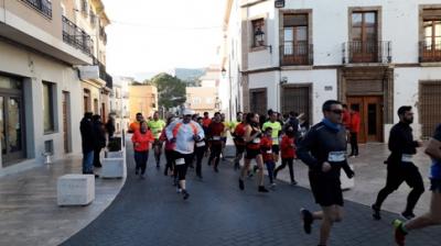 VORA 500 PARTICIPANTS ES SOLIDARITZEN A LA CURSA DE GATA (Guanya l'ondarenc Jorge Llácer)