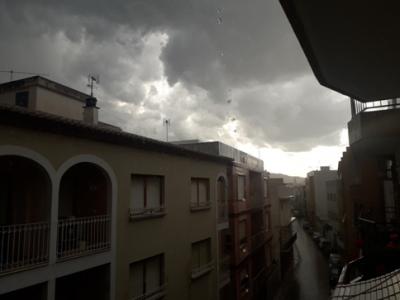 HUI DIUMENGE 7 DE JUNY, TRONS, PLUJA I GRANISSOLET. CAUEN 10 LITRES/M2