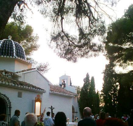 UNA NOVENA ESPECIAL PER A UN TEMPS ESPECIAL: DEL 21 AL 29 DE JULIOL. EXTERIORS DE LERMITA DEL CRIST DE GATA, PREDICADORS I TESTIMONIS