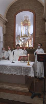 MOLTS GATERS RECORDEN LA PRIMERA MISSA A L'ERMITA, dijous 25 de febrer