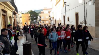 HUI DIA 8, FELIÇ DIA PER A VOSALTRES. DONES GATERES I DEL MÓN