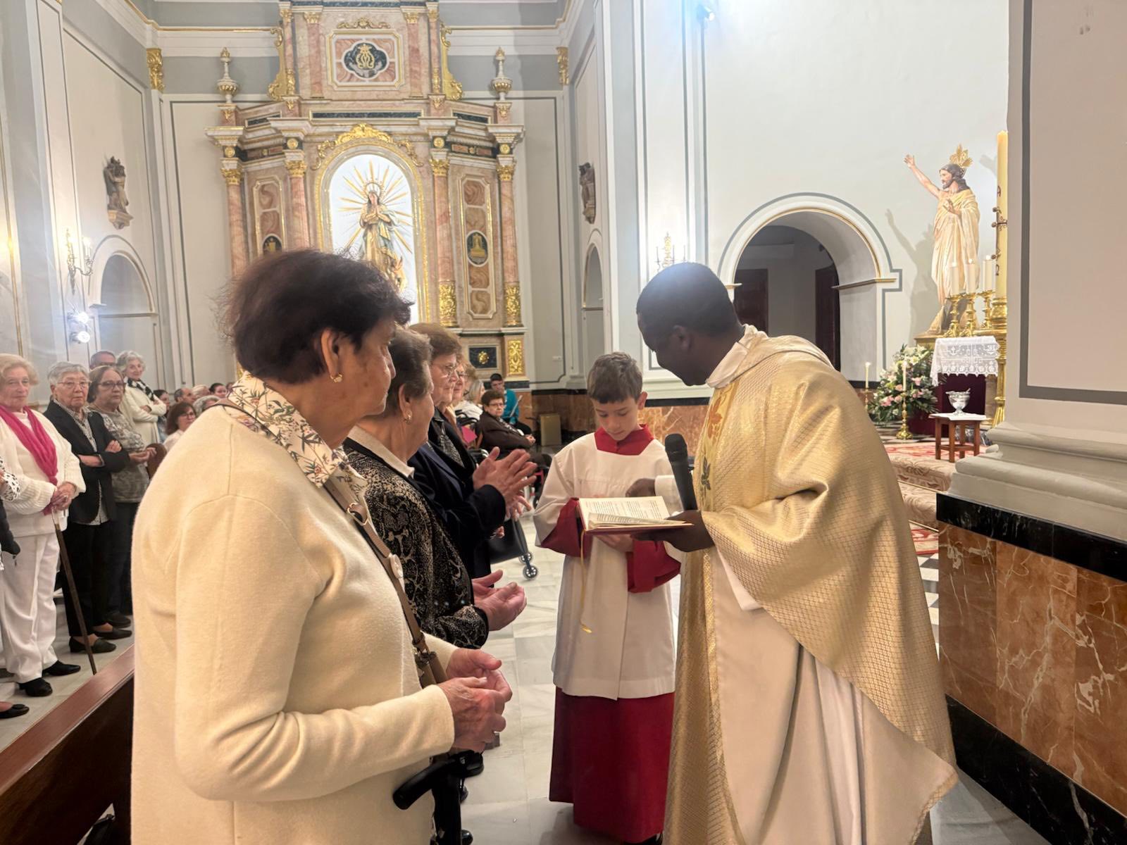 EL RECTOR DON CELESTINO ABDÓ DEIXARÀ LA PARRÒQUIA DE GATA I ANIRÀ A LA PARRÒQUIA DE CANET D'EN BERENGUER. El nou rector serà Don Enrique Saiz Zamorano. El rector fill de Gata, Juanjo Monfort, nomenat rector del Loreto de Xàbia