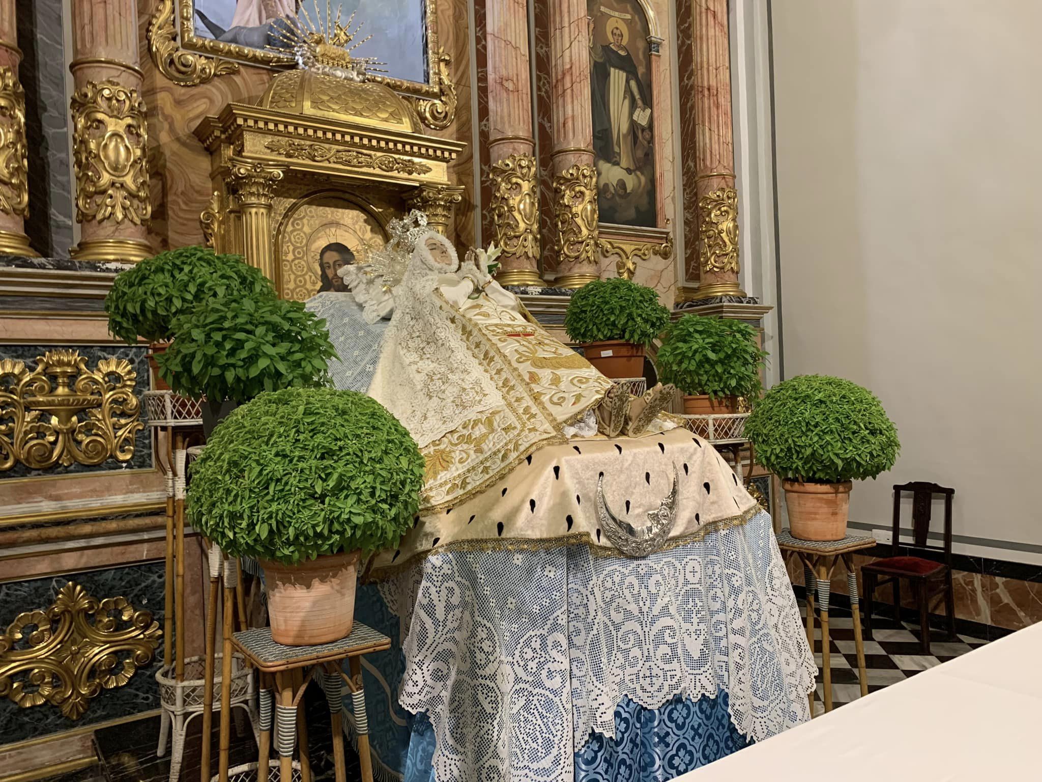 NO DEIXEM PASSAR LA HISTÒRIA: ABANS ES CANTAVA EL CANT DE LA PALOMA A LA FESTA DE MARE DE DÉU DORMIDA (Caldria recuperar la història religiosa gatera)