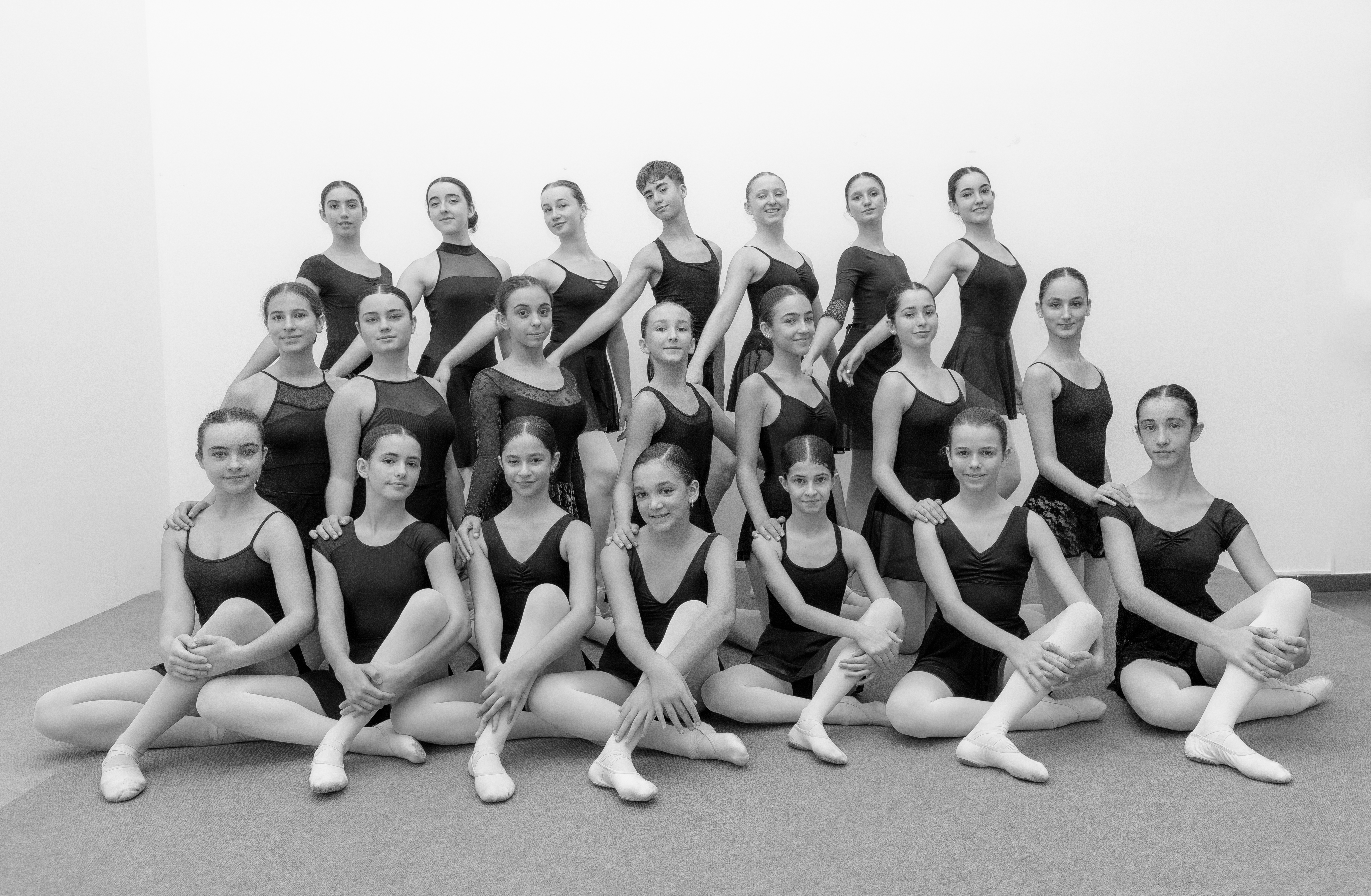 DISSABTE 14, PRESENTEN EL JOVE BALLET DE LA MARINA. A l'Auditori Teulada Moraira