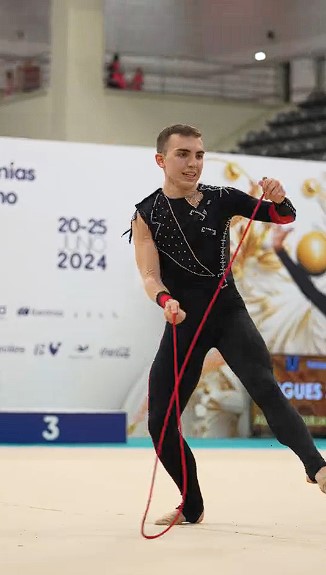 EL GIMNASTA GATER SERGI BUIGUES VIVES, EL PRIMER SÉNIOR D'ESPANYA EN CORDA. DEMÀ COMPETIRÀ EN "ARO" I "MAZAS"