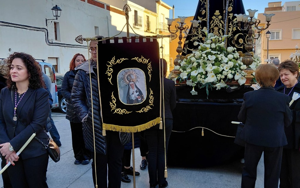 AHIR, PROCESSÓ DEL SANT SOTERRAR A GATA. ESTA NIT I DEMÀ LA PASQUA: VIGÍLIA, ENCONTRE, MISSA I GASTRONOMIA LOCAL