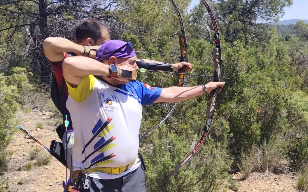 EL GATER SANTIAGO VIVES CAMPIÓ DE LA PROVA DE TIR AMB ARC DE AYORA (VALÈNCIA). Els també gaters, José Manuel Soria i José Luis Monfort van quedar tercer i quint