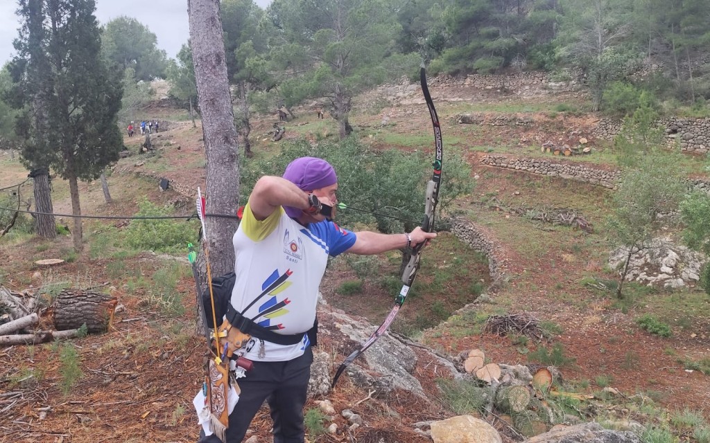 ELS ARQUERS GATERS DEL CLUB DE BENISSA ENTRE ELS 10 PRIMERS A L'AUTONÒMIC DE CASTELLÓ. Pòdium per a Santiago Vives (2n) i José Manuel Soria (3r)