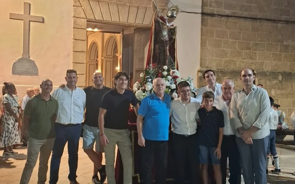 LA MISSA, PROCESSÓ I CASTELL TANQUEN LES FESTES DE SANT MIQUEL A GATA