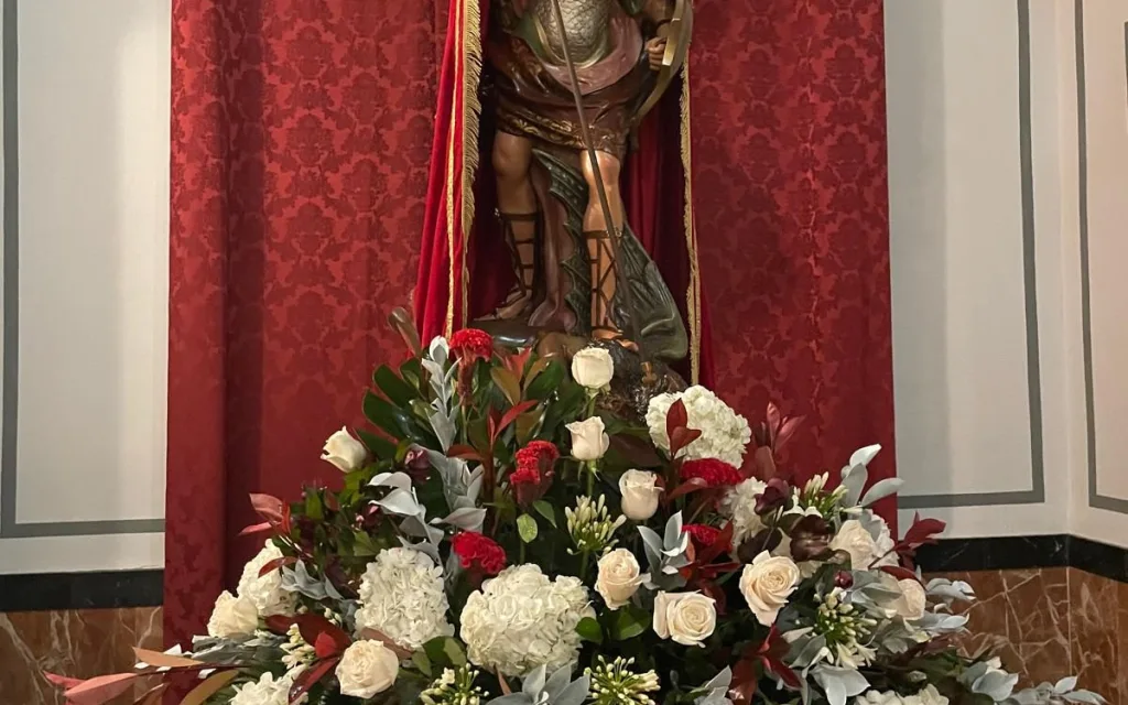 HUI ÉS SANT MIQUEL, CAP D'ALTAR DE L'ESGLÉSIA DE GATA I FESTA LOCAL. Més de quatre segles (453 anys) protegint al poble