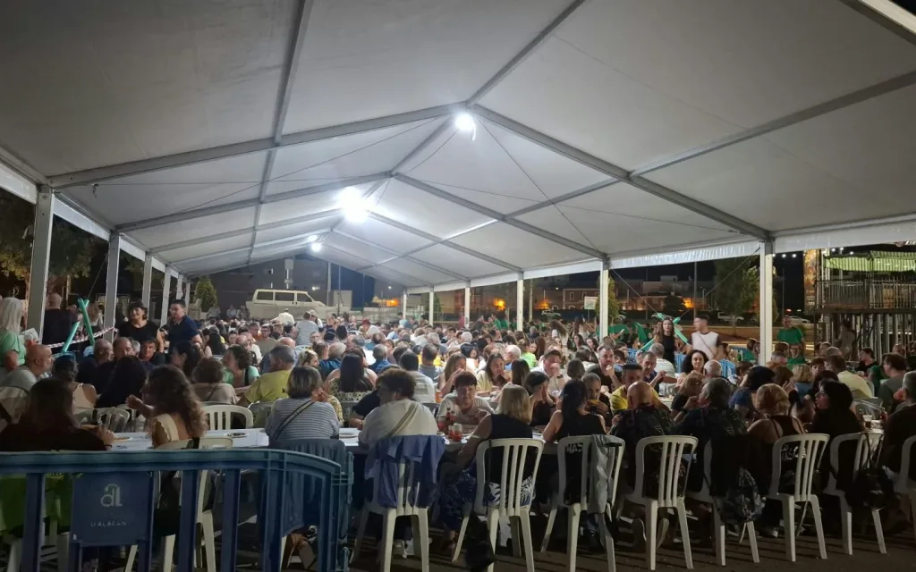 HUI DISSABTE 26, SEGON DIA DE FESTES A SANT MIQUEL: PARC INFANTIL, VAQUES I BOUS, CORREFOC