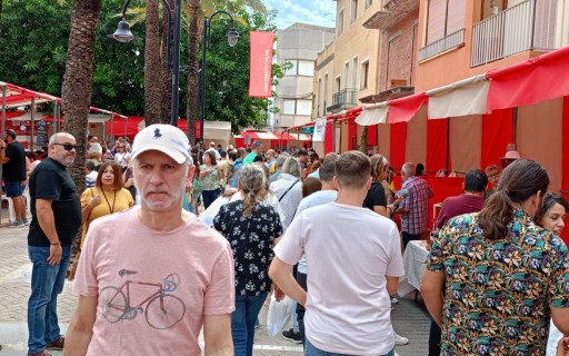 DEMÀ I DIUMENGE, CAP DE SETMANA DE FIRA GATA AL CARRER. La XX edició ve plena d'activitats, comerç, artesania, gastronomia