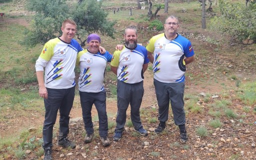 ELS ARQUERS GATERS DEL CLUB DE BENISSA ENTRE ELS 10 PRIMERS A L'AUTONÒMIC DE CASTELLÓ. Pòdium per a Santiago Vives (2n) i José Manuel Soria (3r)