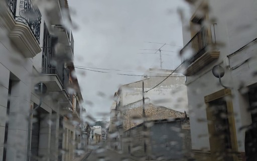 LA TORMENTA DEIXA A GATA 44,8 LITRES EN QUATRE HORES. Tota la Marina Alta en alerta taronja