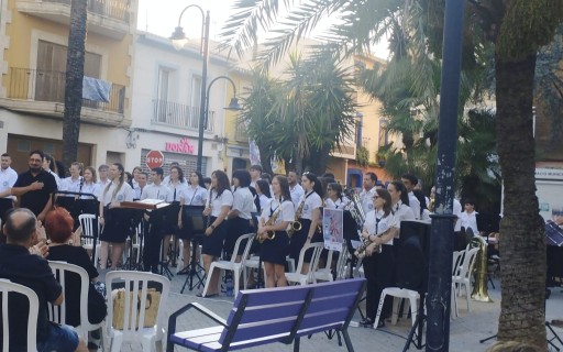 CONCERT DEL SOCI, INTERNCAVI MUSICAL AMB LES BANDES DE GATA I PEDREGUER. Estrena del nou director Tomás Alemany Rosaleny