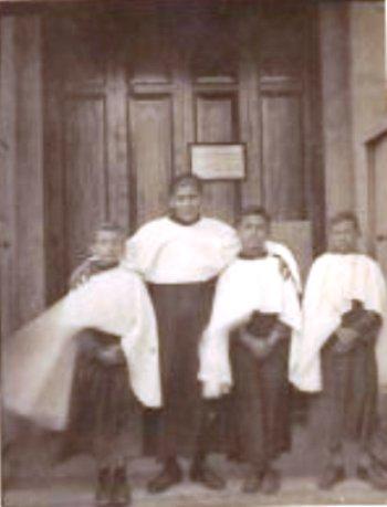 FOTOGRAFIES ANTIGUES (Gata en el record) -976, la de hui, dia 16-
