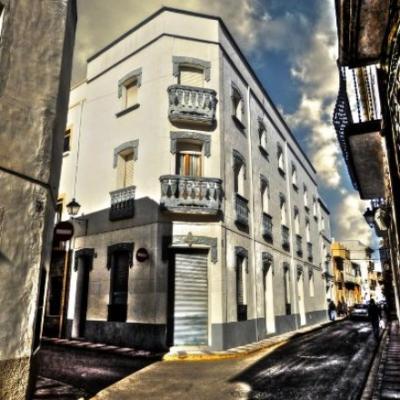 IMATGES CURIOSES: la casa dels Catxo, altre temps bar Hogar del Camarada