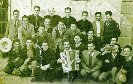 FOTOGRAFIES ANTIGUES (Gata en el record) -1.242, la de hui dia 9/9-